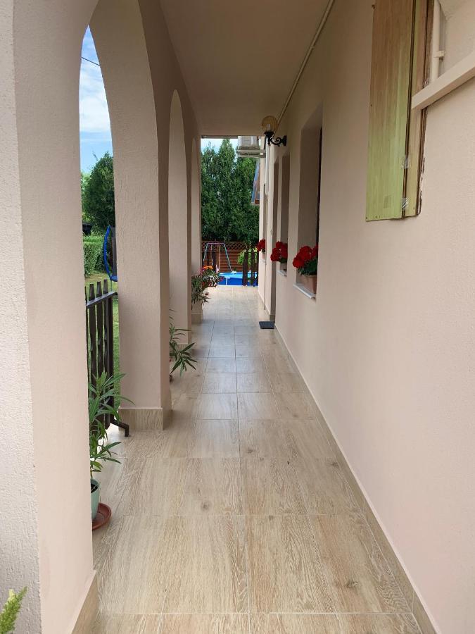 Nagcsalados Rozsa Apartman 巴拉通雷勒 外观 照片