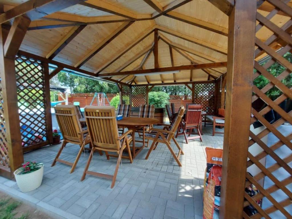 Nagcsalados Rozsa Apartman 巴拉通雷勒 外观 照片