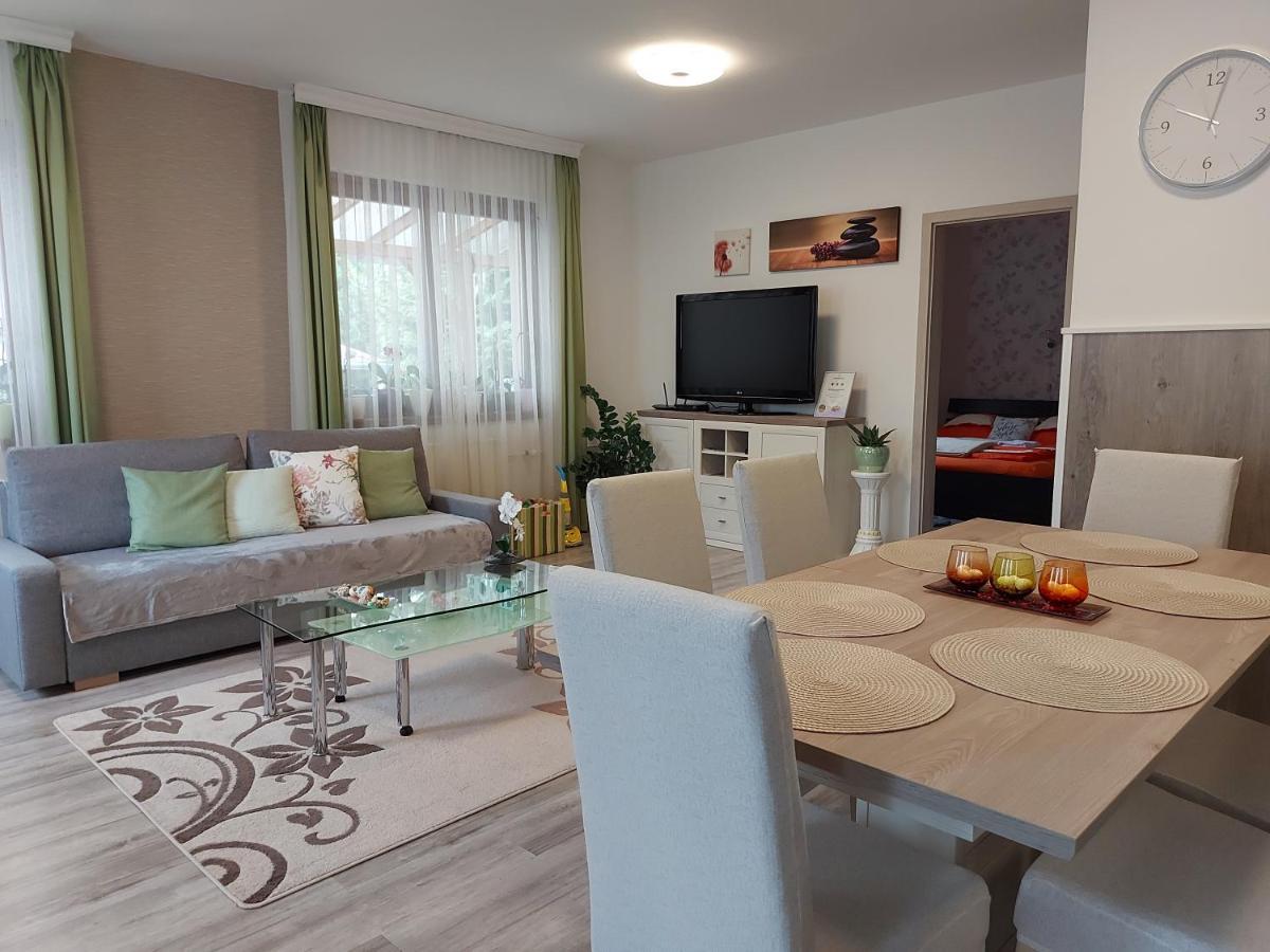 Nagcsalados Rozsa Apartman 巴拉通雷勒 外观 照片